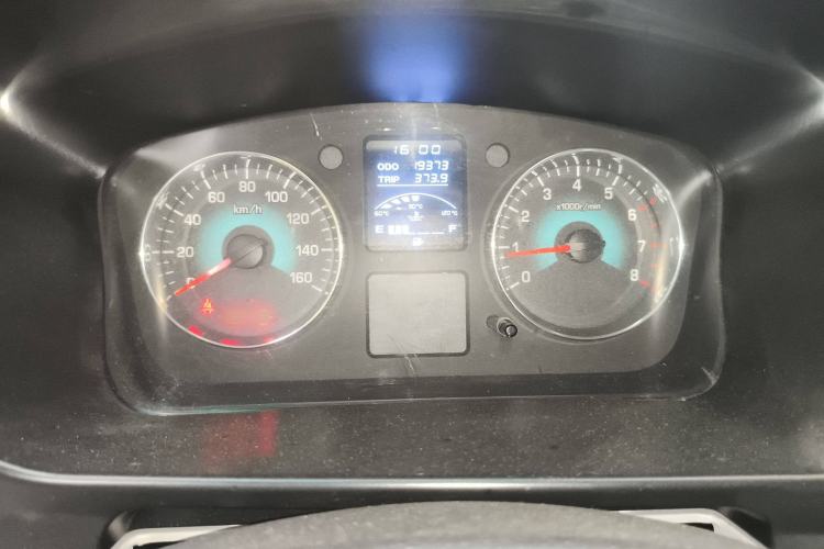 Used Jinbei Hiace X30 2021 1.5L Deluxe Edition Aluminum Wheels Two-Tone Design Central Air Conditioning MP5 Version Van China VI Standard SWC15M