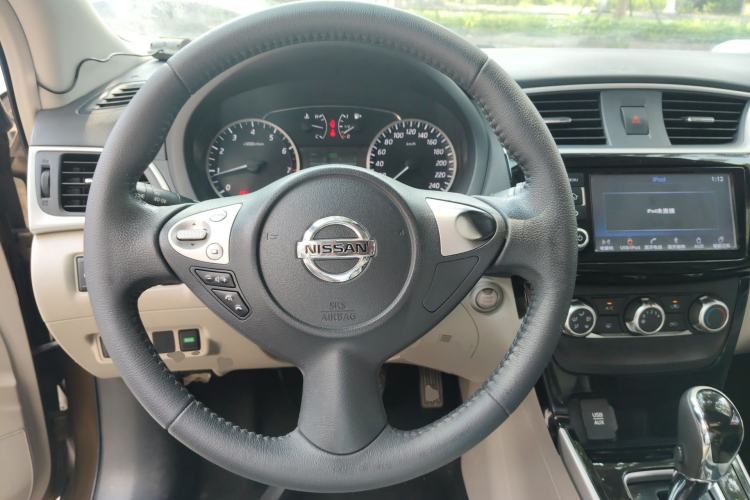 Used Nissan Sylphy 2018 1.6XV CVT Deluxe Edition Steering Wheel