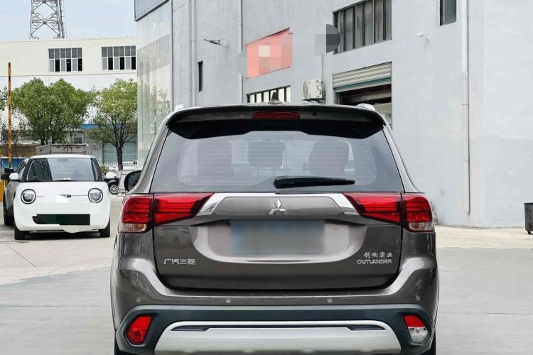 Used Mitsubishi Outlander 2019 2.0L Two-Wheel Drive Comfort Edition 5 Seats China V Standard Exterior 1