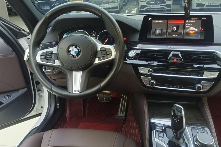 Used BMW 5 Series 2019 525Li M Sport Package