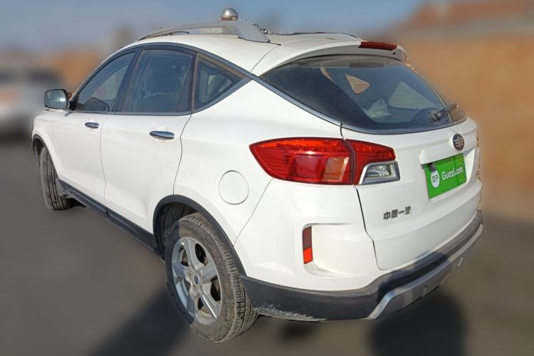 Used Bestune X80 2013 2.0L manual luxury version