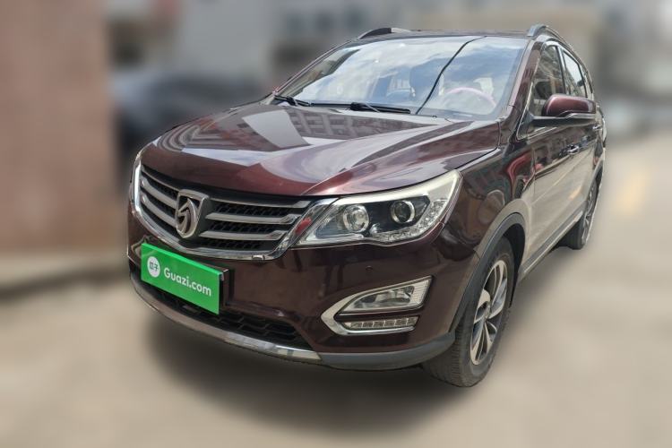 Used Baojun 560 2015 1.8L manual luxury version