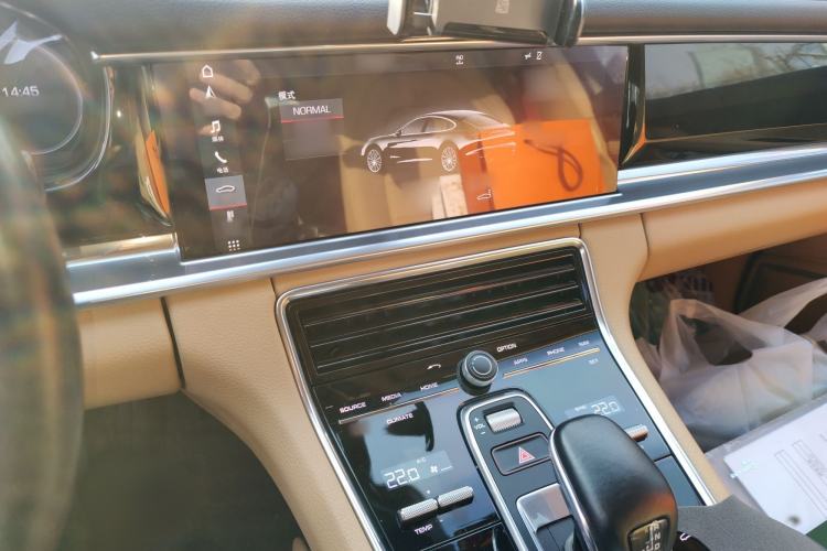 Used Porsche Panamera 2017 Panamera 4 Executive Long Wheelbase 3.0T
