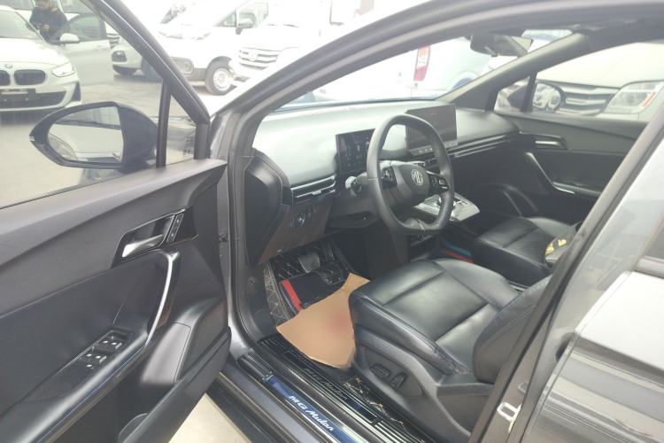 Used MG 4 EV 2023 415 km Range Sea-Faring Champion Edition