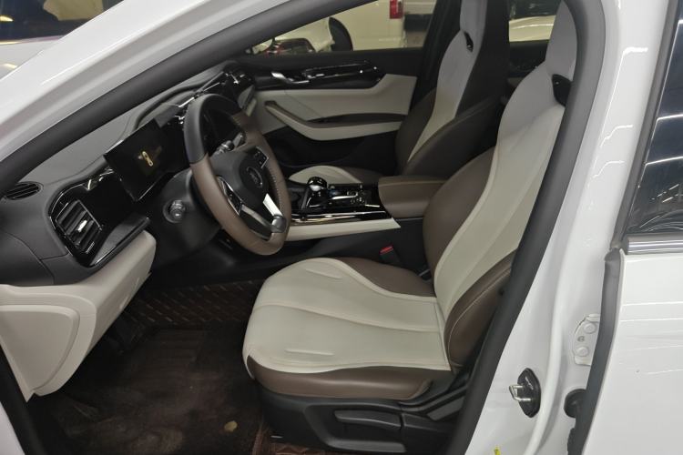 Used BYD Qin PLUS 2024 HONOR Edition DM-i 55KM Leading Model
