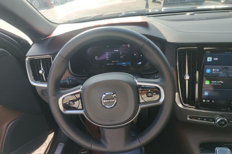 Used Volvo S90 2023 B5 Zhiyuan Luxury Edition