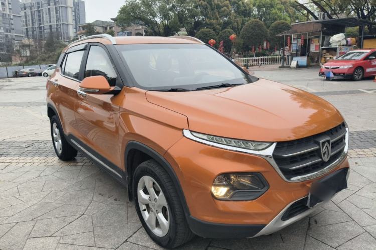 Used Baojun 510 2017 1.5L Manual Fashion Model
