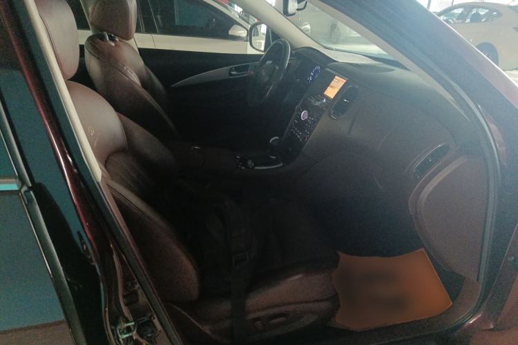 Used Infiniti QX50 2013 2.5L Two-Wheel-Drive Elegant Edition