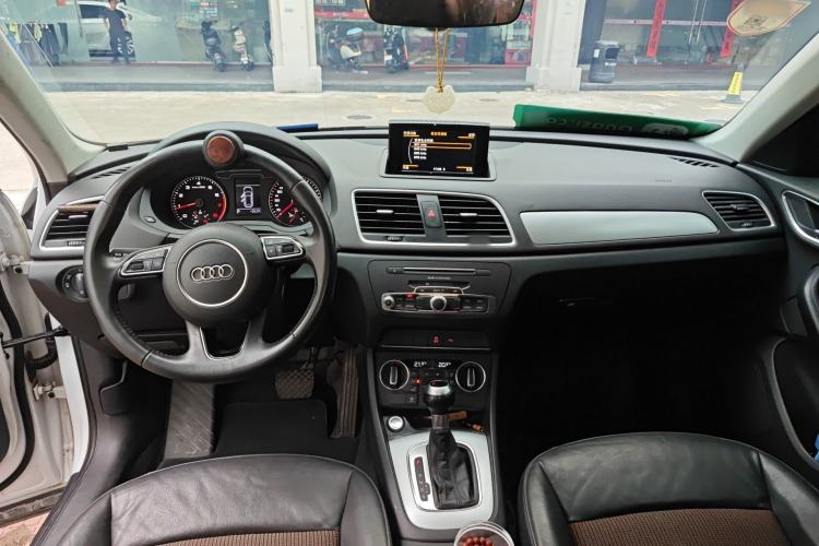 Used Audi Q3 2017 30 TFSI Fashion Model
