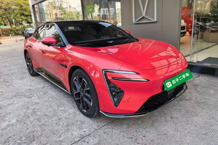 Used Avatr 06 2025 Pro Range-Extended Edition Front Right 45 Deg