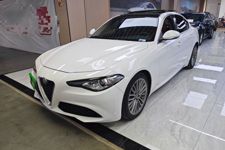 Used Alfa Romeo Giulia 2017 2.0T 280HP Luxury Edition