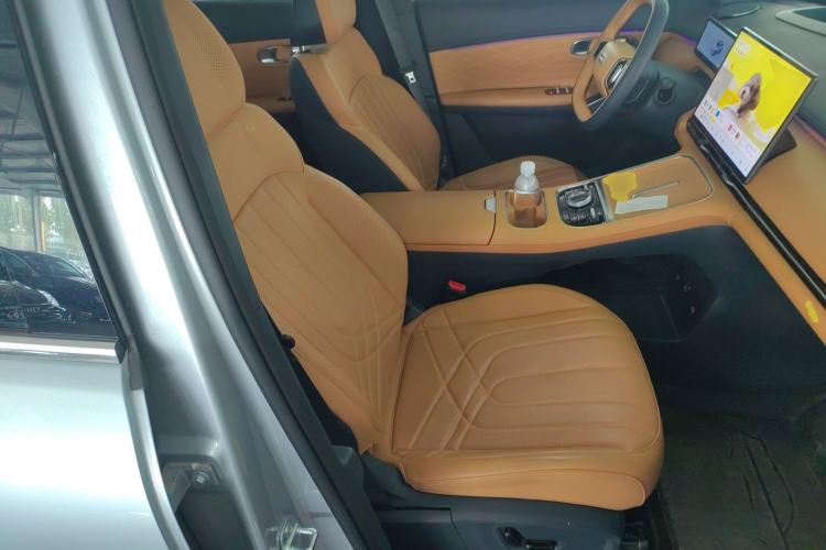 Used Geely Galaxy Xingjian 7 EM-i 2025 120km Flagship Edition
