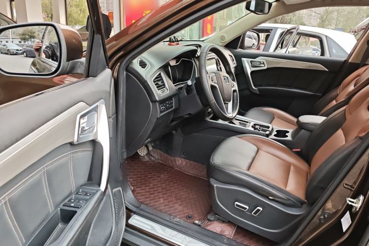 Used Geely Auto Vision X6 2016 1.3T CVT Flagship Model
