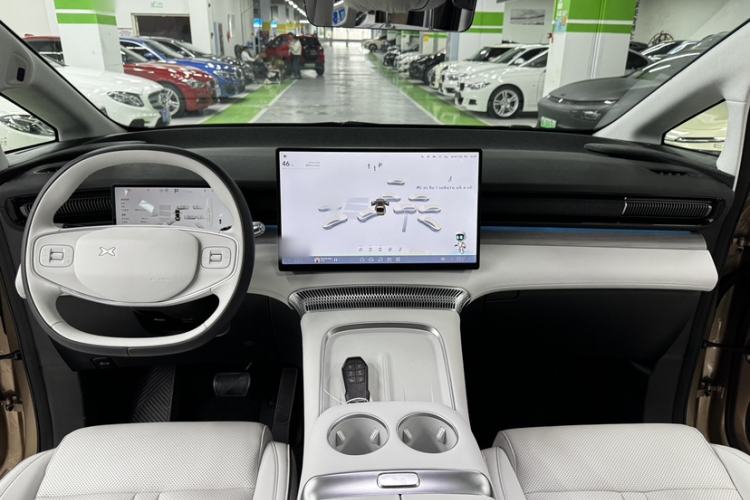 Used XPeng X9 2024 702 Ultra-Long Range Pro