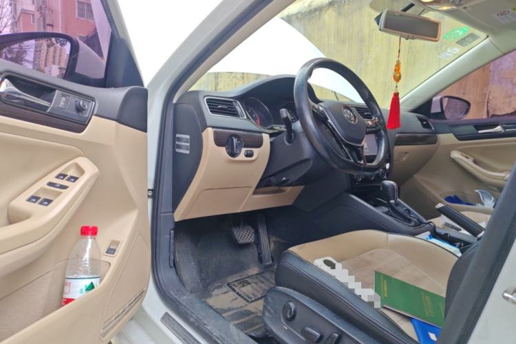 Used Volkswagen Sagitar 2015 230TSI Automatic Luxury Model