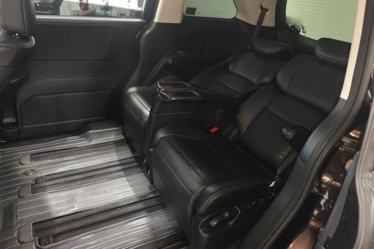 Used Honda Elysion 2016 2.4L Luxury Edition