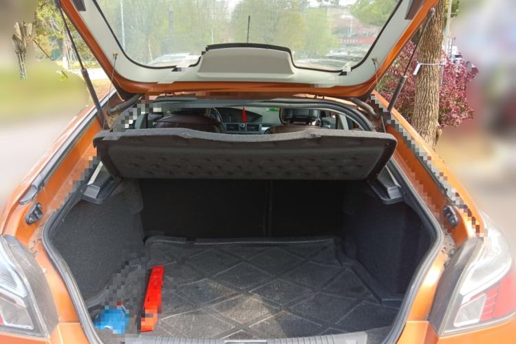 Used MG 6 2010 Hatchback 1.8L Automatic New Year Edition Trunk