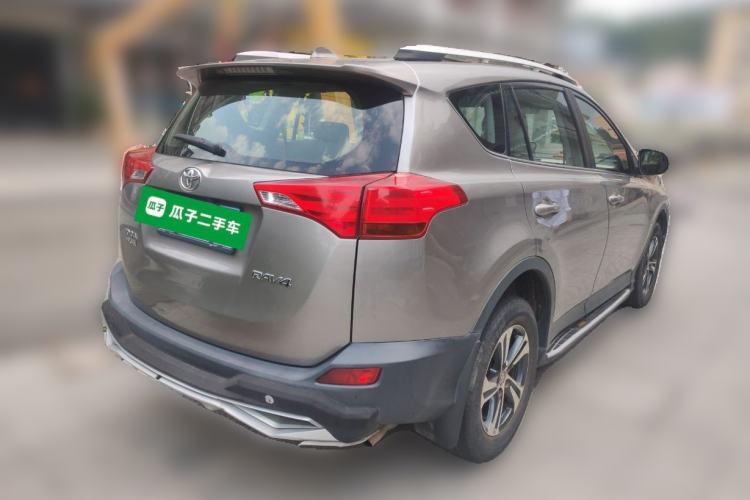 Used Toyota RAV4 2015 2.0L CVT Two-Wheel Drive Urban Edition
