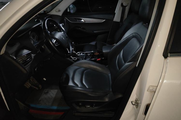 Used BORGWARD BX5 2017 20TGDI Automatic Two-Wheel Drive Pioneer Edition Left Front Seat