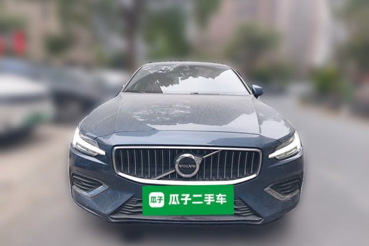 Used Volvo S60 2023 B4 Zhiyi Luxury Edition
