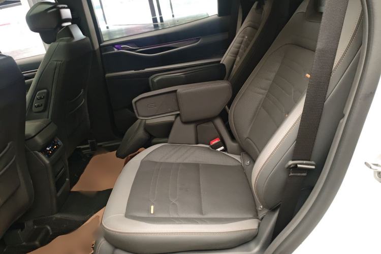 Used Ford Edge 2023 Ford Explorer L 2.0T EcoBoost Four-Wheel Drive 7-Seater Supreme Model
