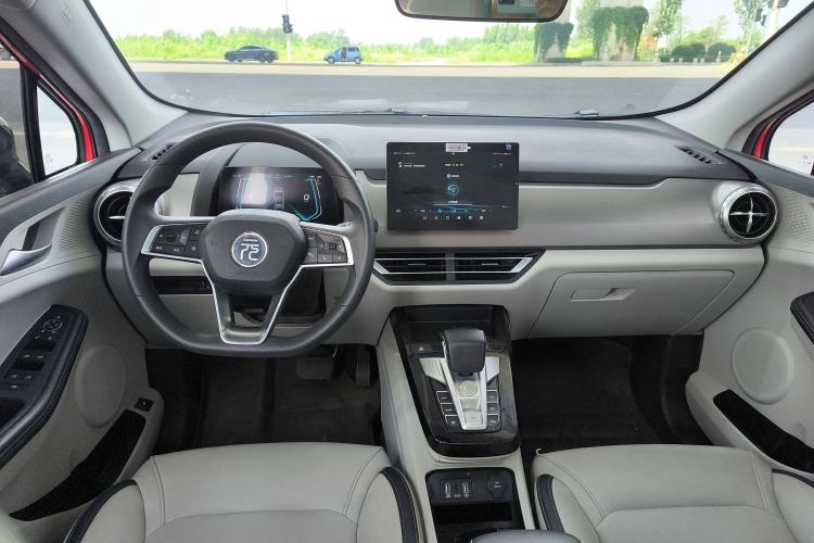 Used BYD Yuan Pro 2021 401 km Deluxe Version Center Console