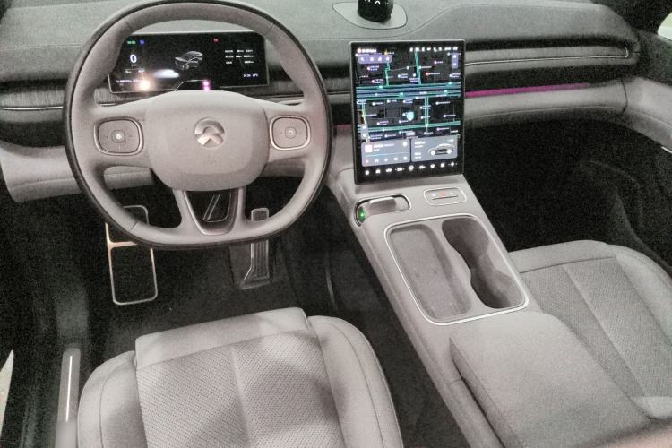 Used Nio EC6 2024 75 kWh
