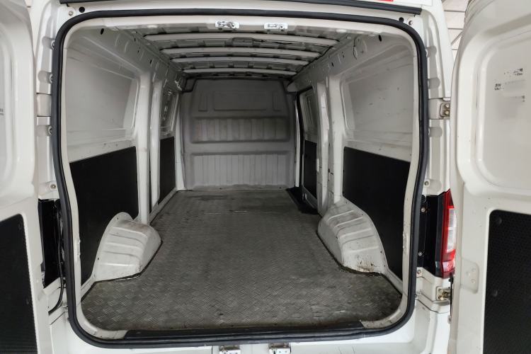 Used Dongfeng Yufeng EM26 2023 High-End Model 41.86 kWh CATL Trunk