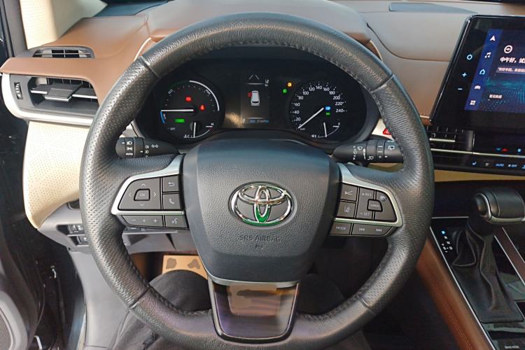 Used Toyota Granvia 2022 2.5L Hybrid Premium Edition Steering Wheel