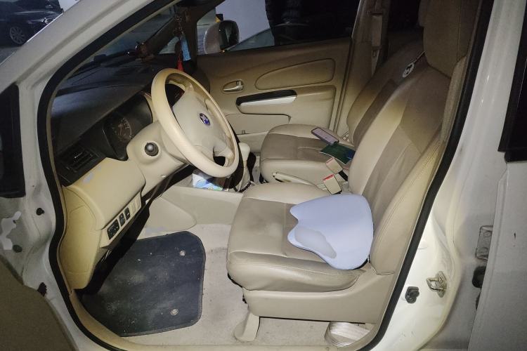 Used Venucia D50 2013 1.6L Manual Luxury Edition