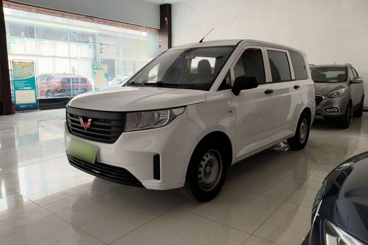 Used Wuling Hongguang PLUS 2020 1.5L Manual Standard Edition 5 Seats