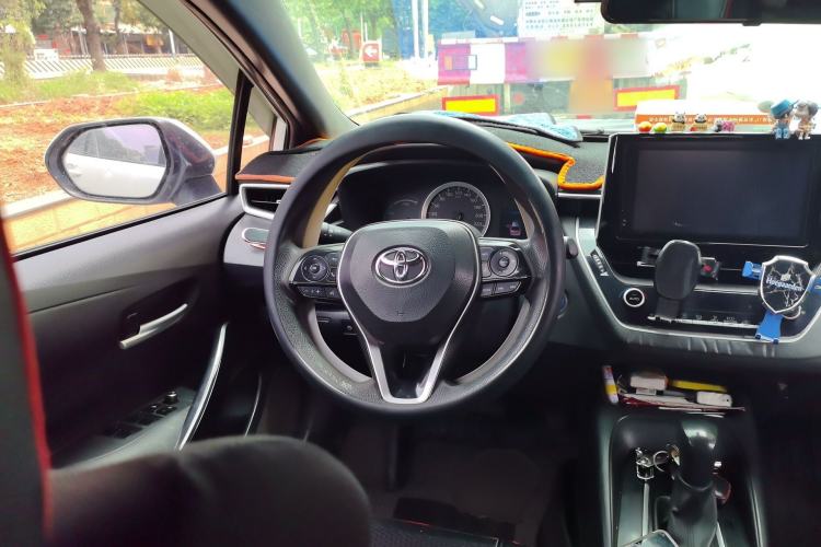 Used Toyota Levin 2019 Dual-Engine 1.8H E-CVT Luxury Edition China VI Standard Steering Wheel