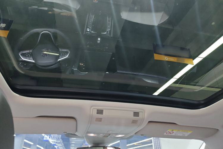 Used Volkswagen Magotan 2026 30 Million Vehicles Selected Model 380TSI DSG Luxury Edition Headliner