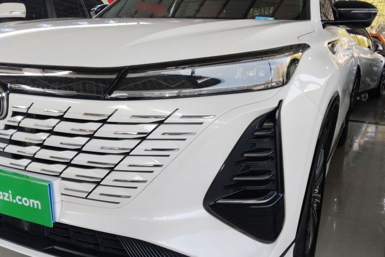 Used Changan CS75 PLUS 2024 3rd Generation Champion Edition 1.5T Intelligent Drive Dynamic Model
