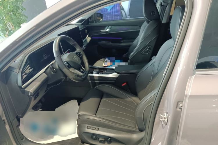 Used Volkswagen Passat 2025 Pro 380TSI Dragon Supreme Edition Left Front Seat