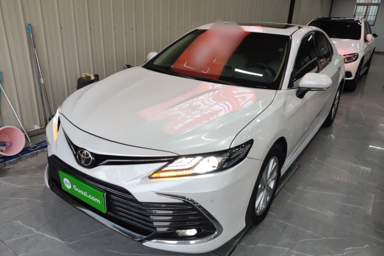 Used Toyota Camry 2021 2.0G Luxury Edition
