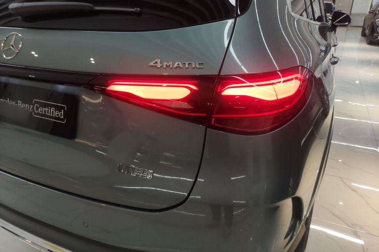 Used Mercedes-Benz GLC 2025 GLC 300 L 4MATIC Luxury Model 5 Seats