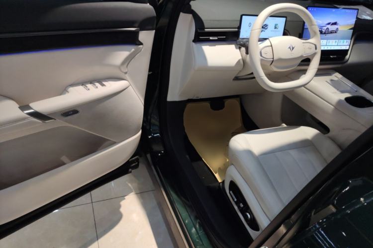 Used Dongfeng eπ eπ008 2026 Model Six-Seat Range-Extended Family Edition
