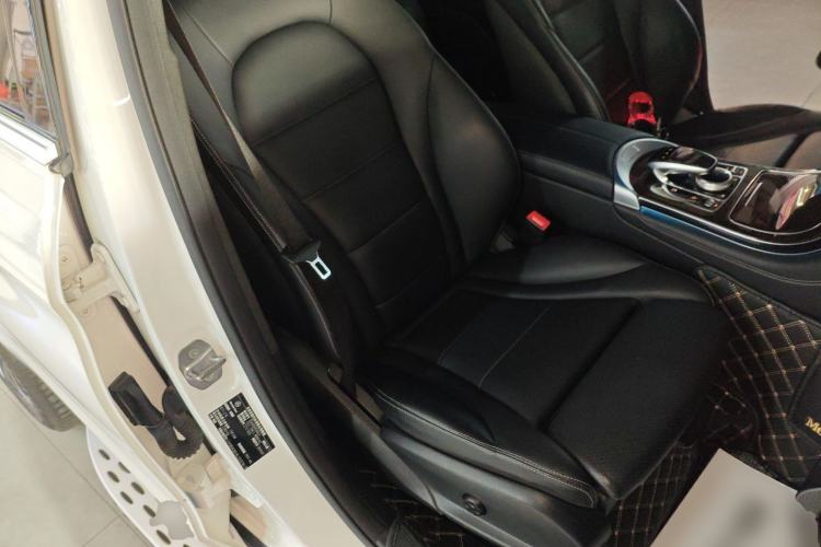 Used Mercedes-Benz GLC 2019 Facelift GLC 260 L 4MATIC Luxury Model
