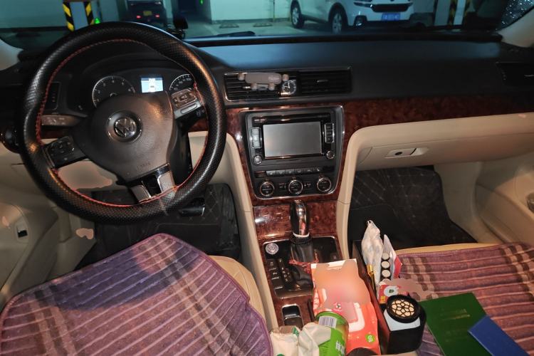 Used Volkswagen Passat 2013 1.8TSI DSG Prestige Edition Center Console