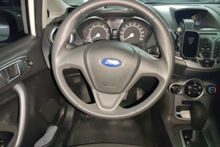 Used Ford Fiesta 2013 Hatchback 1.5L Automatic Fashion Edition