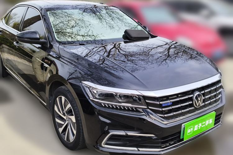 Used Volkswagen Passat New Energy 2020 430 PHEV Hybrid Luxury Edition China VI Standard Front Right 45 Deg