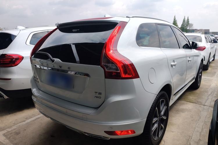 Used Volvo XC60 2017 T5 AWD Smart Upgrade Edition
