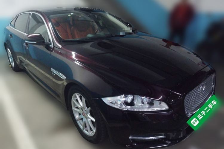 Used Jaguar XJ 2014 XJL 3.0 SC Two-Wheel-Drive Panoramic Business Edition Front Right 45 Deg