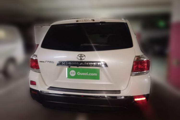 Used Toyota Highlander 2012 2.7L Two-Wheel Drive 7-Seater Luxury Edition
