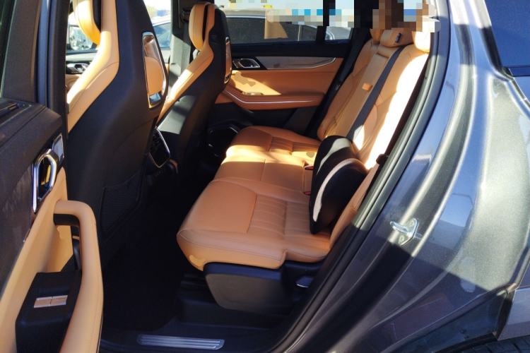 Used Lynk & Co 09 EM-P 2023 2.0TD EM-P Long-Range Version PM 7-Seater
