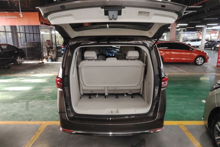 Used Buick GL8 2023 Land Executive Class 652T Luxury Model