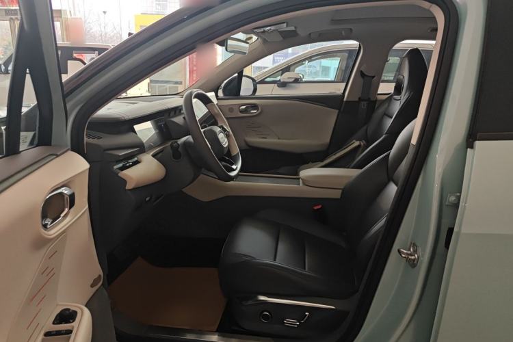 Used Lynk & Co 06 EM-P 2023 EM-P 126 Long-Range Halo