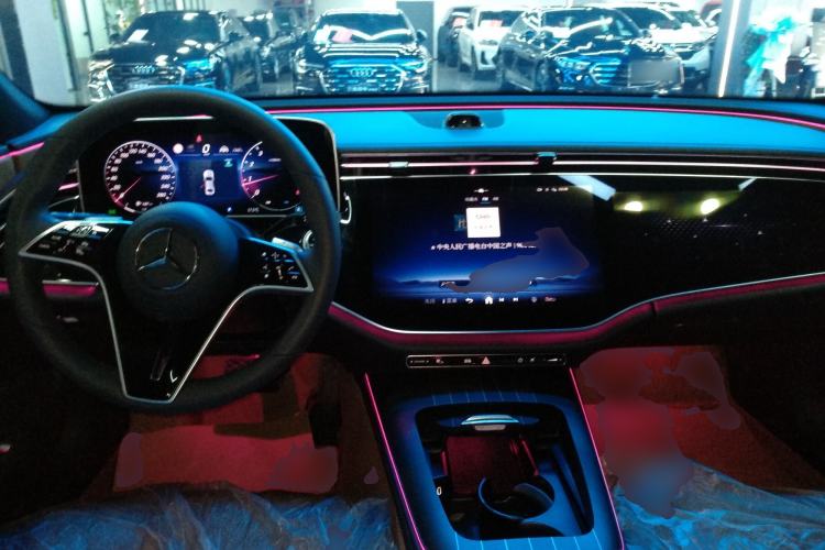 Used Mercedes-Benz E-Class 2025 Facelift E 300 L Luxury Edition
