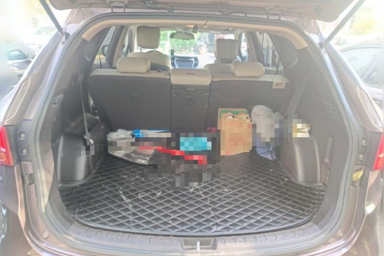 Used Hyundai Santa Fe Classic 2013 Facelift 3.0L 4x4 Comfort Edition with Navigation Euro IV compliant Trunk